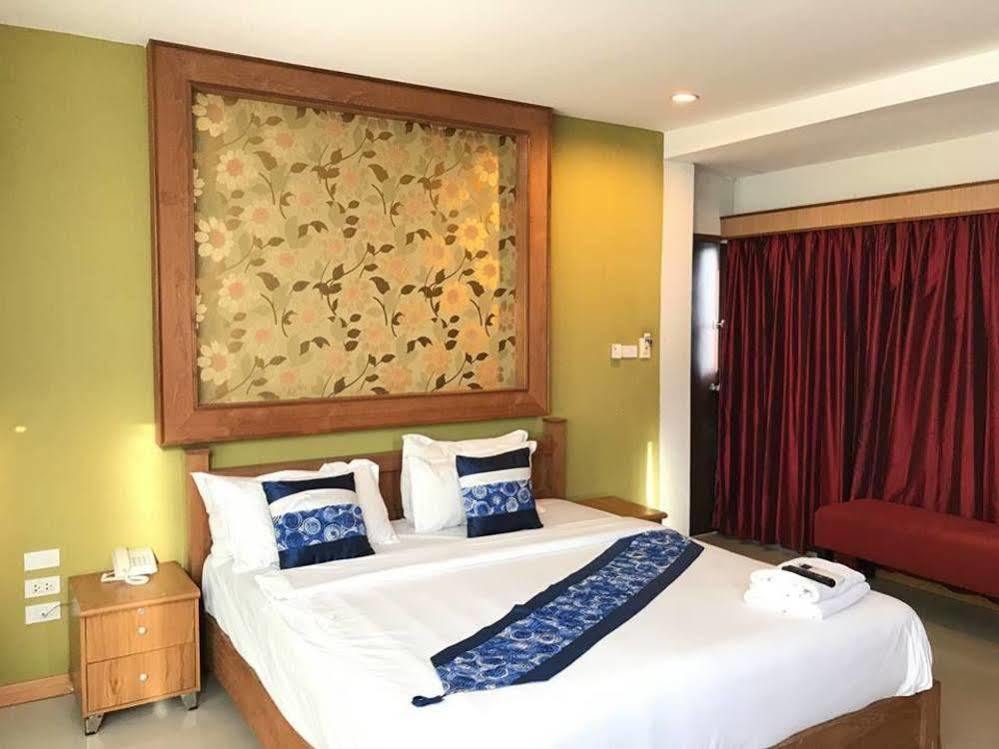 Star Residency Hotel Pattaya Bagian luar foto